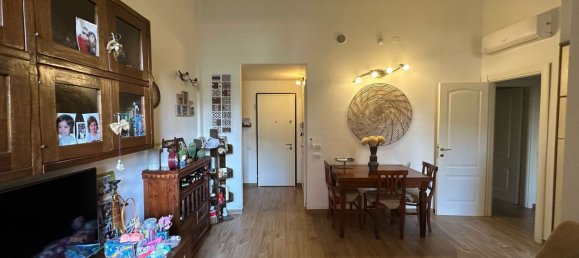 3 rooms Apartment in Florence, Italy No. 45458 8