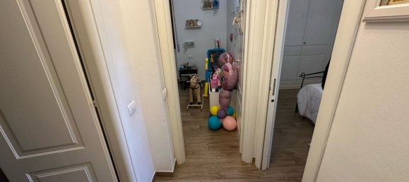 3 rooms Apartment in Florence, Italy No. 45458 11