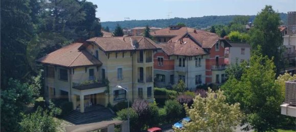 5 bedrooms Apartment in Arona, Italy No. 381193 6
