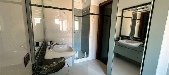 5 bedrooms Apartment in Arona, Italy No. 381193 18