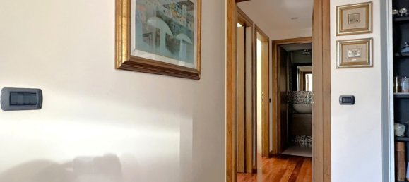 3 bedrooms Penthouse in Pavia, Italy No. 351423 30