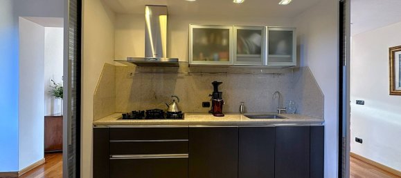 3 bedrooms Penthouse in Pavia, Italy No. 351423 11