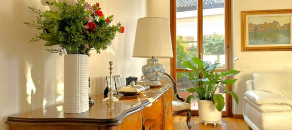 3 bedrooms Penthouse in Pavia, Italy No. 351423 7