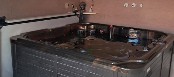 3 Schlafzimmer Haus in Lesigny, France, Nr. 179874 12