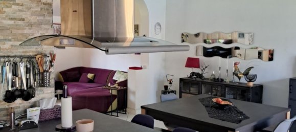 3 Schlafzimmer Haus in Lesigny, France, Nr. 179874 7