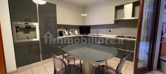 Apartamento de 3 dormitorios en Taranto, Italy No. 91246 7