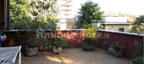 Apartamento de 2 dormitorios en Milan, Italy No. 285697 3