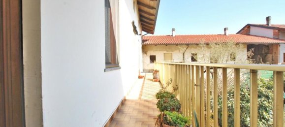 5غرفة منزل في Borgo d'Ale, Italy رقم 57330 16