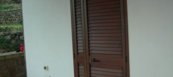 Casa de 4 habitaciónes en Pantelleria, Italy No. 251408 6