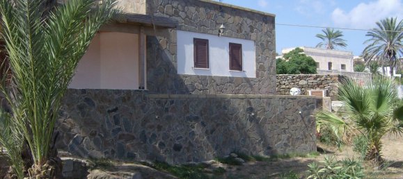 Casa de 4 habitaciónes en Pantelleria, Italy No. 251408 19