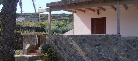 Casa de 4 habitaciónes en Pantelleria, Italy No. 251408 16