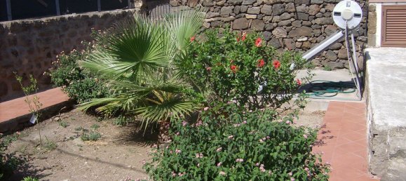Casa de 4 habitaciónes en Pantelleria, Italy No. 251408 12