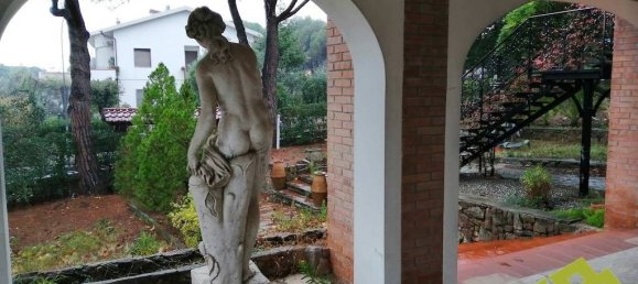 4 bedrooms Villa in Rosignano Marittimo, Italy No. 48479 8