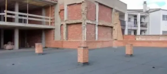 Edificio en Alagón, Spain 700 m² No. 188965 17