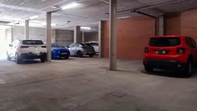 Edificio en Alagón, Spain 700 m² No. 188965