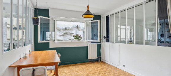 2 bedrooms Apartment in Paris, France No. 295004 3