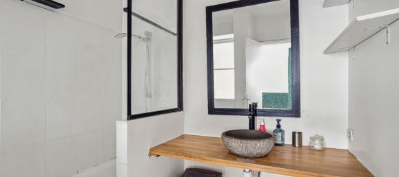 2 bedrooms Apartment in Paris, France No. 295004 11