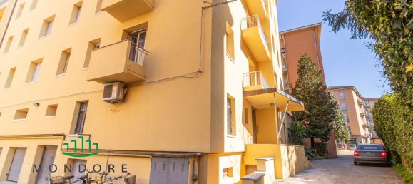 4 rooms Apartment in Bologna, Italy No. 9202 32