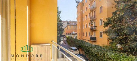 4 rooms Apartment in Bologna, Italy No. 9202 12