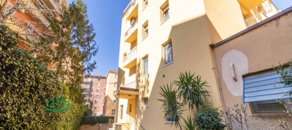 4 rooms Apartment in Bologna, Italy No. 9202 30