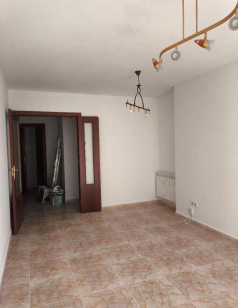 3 bedrooms Apartment in Zaragoza, Spain No. 273351