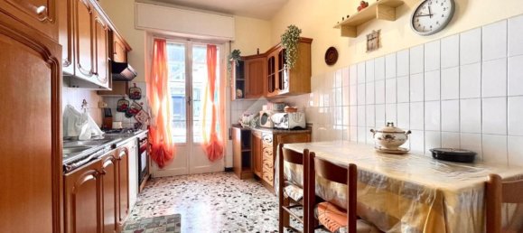 4 bedrooms Apartment in Albenga, Italy No. 381640 6