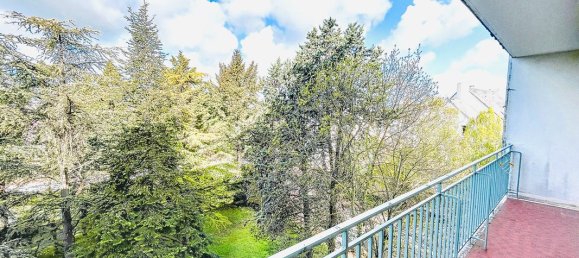 Apartamento de 2 dormitorios en Tours, France No. 227585 12