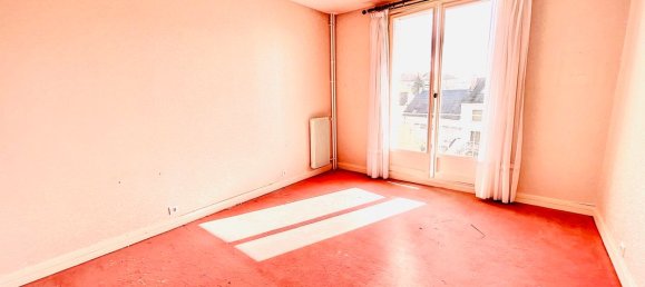 Apartamento de 2 dormitorios en Tours, France No. 227585 9