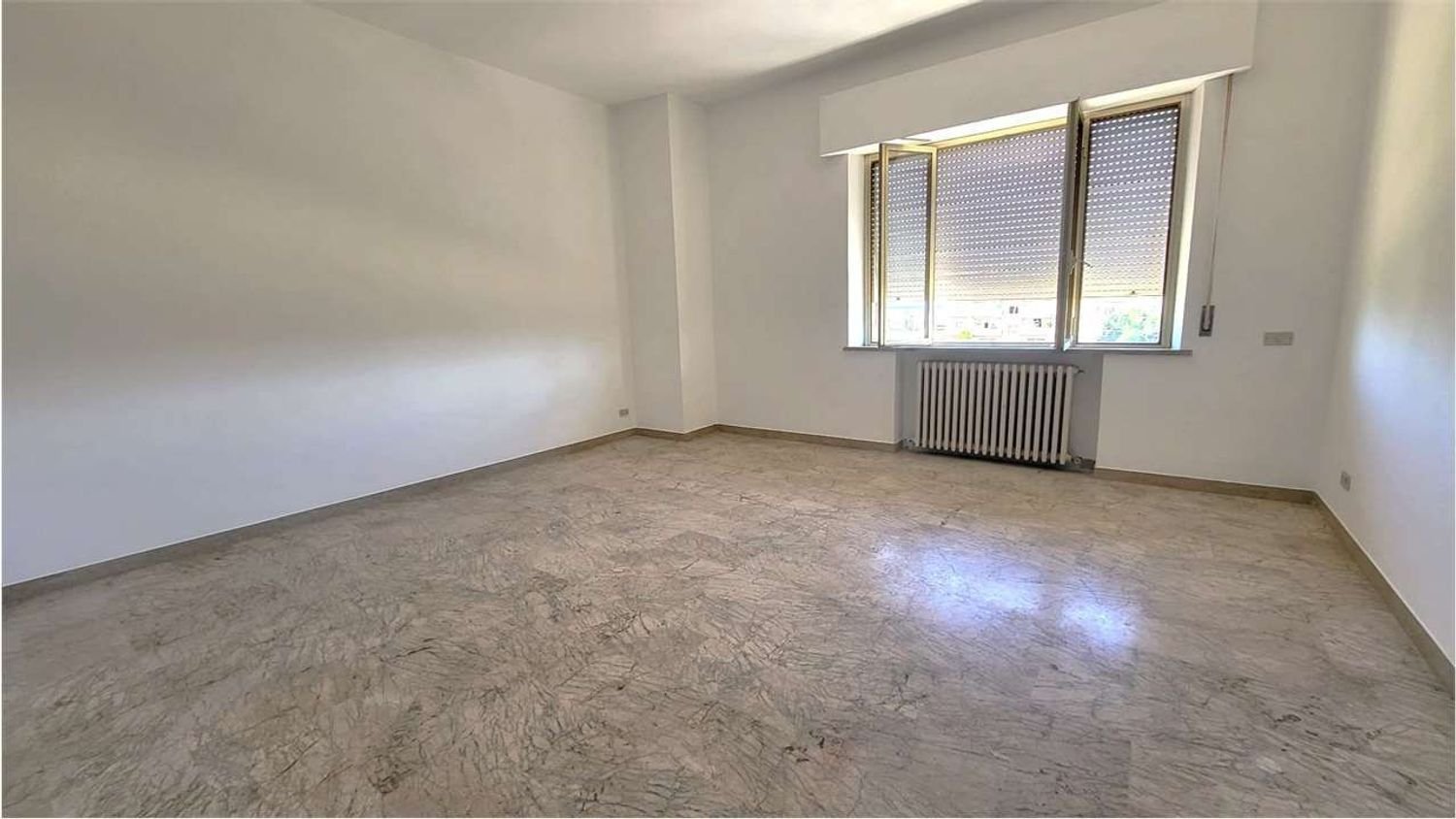5-Zimmer Wohnung in Porto Sant'Elpidio, Italy, Nr. 280060