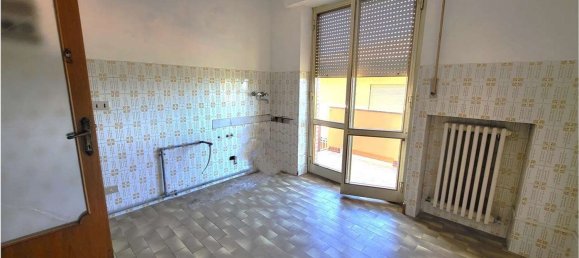 5-Zimmer Wohnung in Porto Sant'Elpidio, Italy, Nr. 280060 5