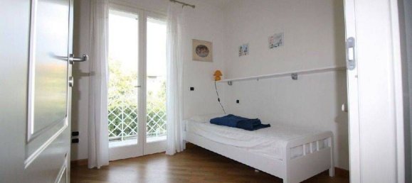 5 rooms Villa in Forte dei Marmi, Italy No. 192200 10