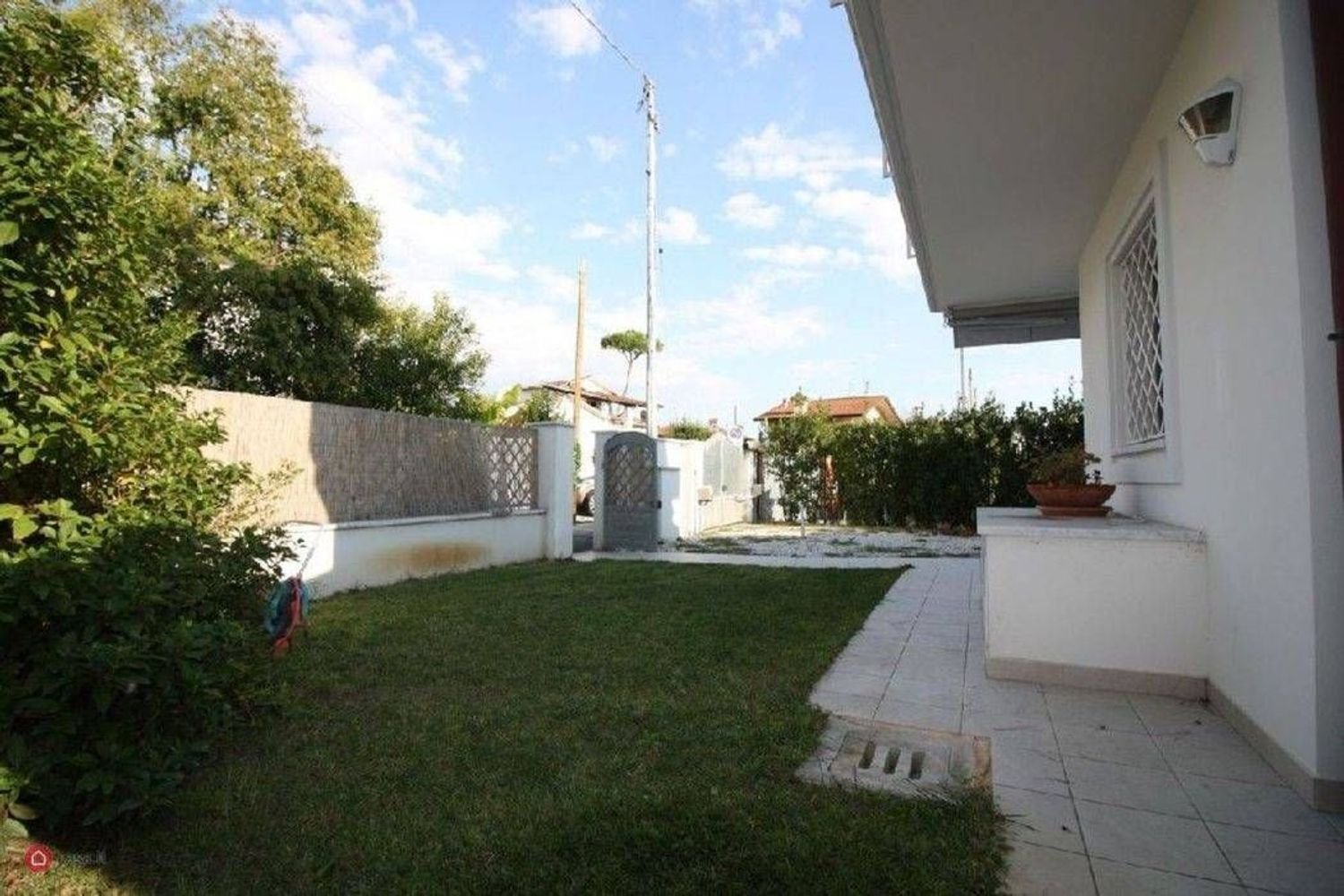 5 rooms Villa in Forte dei Marmi, Italy No. 192200