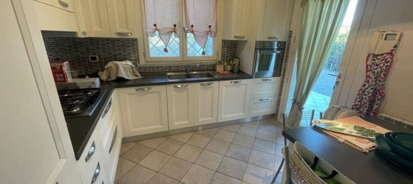 5 rooms Villa in Forte dei Marmi, Italy No. 192200 14