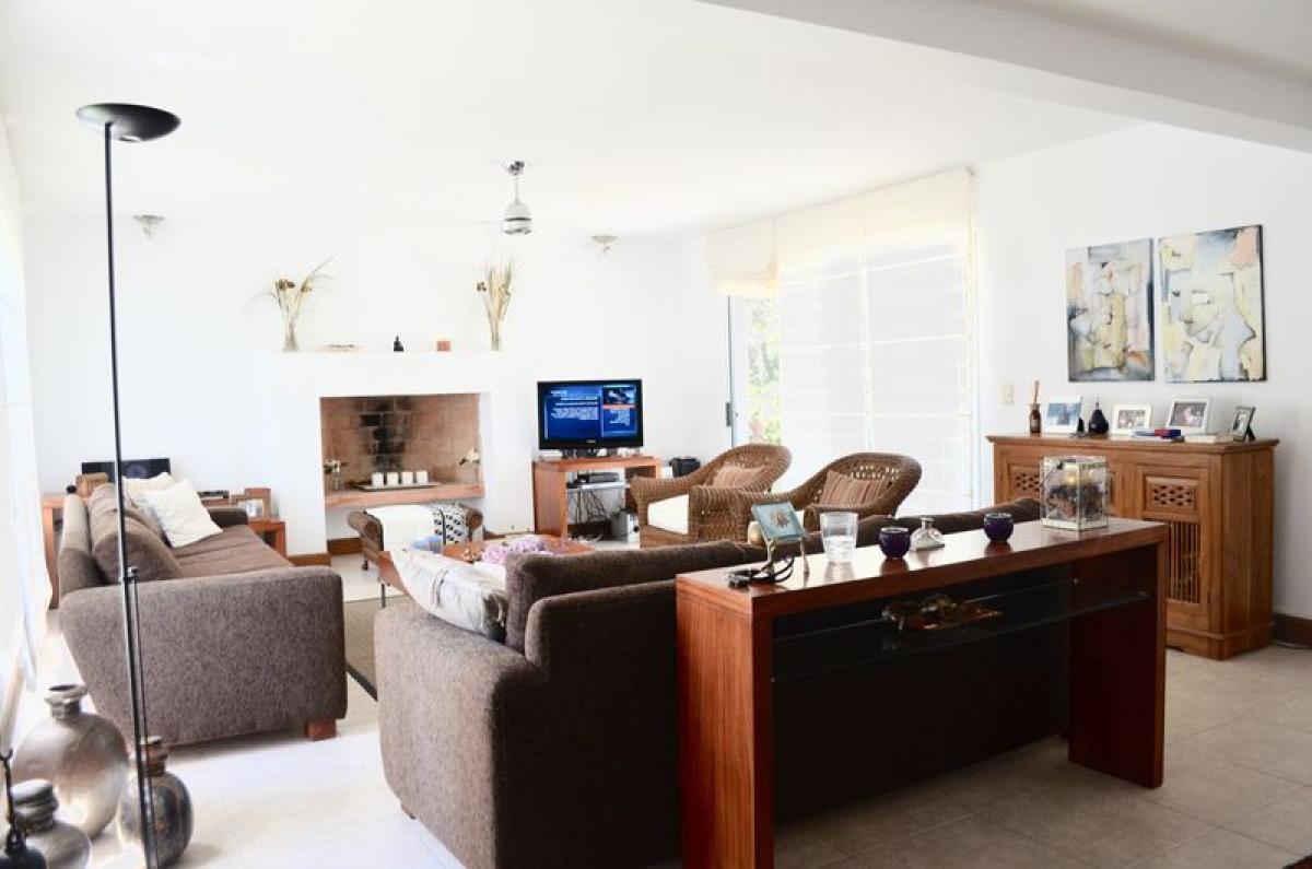 3 bedrooms House in Maldonado, Uruguay No. 2331