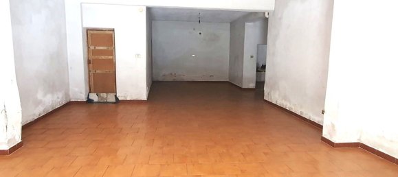 Коммерческая недвижимость 92м² в Палермо, Италия № 45031 3