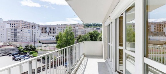 3 Schlafzimmer Wohnung in Saint-Etienne, France, Nr. 355792 3