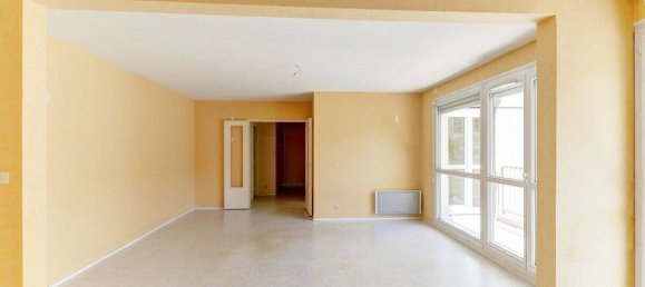 3 Schlafzimmer Wohnung in Saint-Etienne, France, Nr. 355792 4