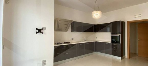 Квартира с 3 комнатами в Нойкаттаро, Италия № 23100 4