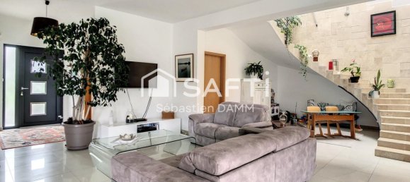 5 Schlafzimmer Villa in Saint-Bernard, France, Nr. 64342 37