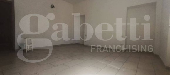 2 bedrooms Apartment in Milan, Italy No. 282653 18