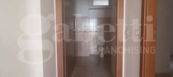 2 bedrooms Apartment in Milan, Italy No. 282653 23