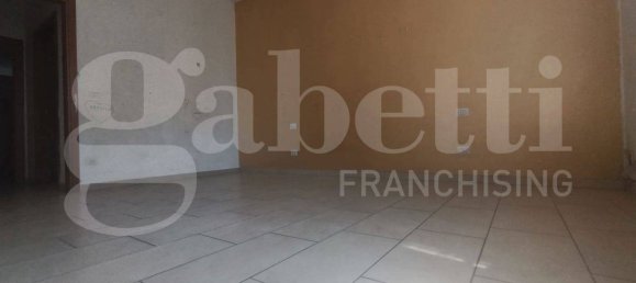 2 bedrooms Apartment in Milan, Italy No. 282653 25