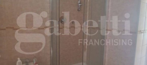 2 bedrooms Apartment in Milan, Italy No. 282653 6