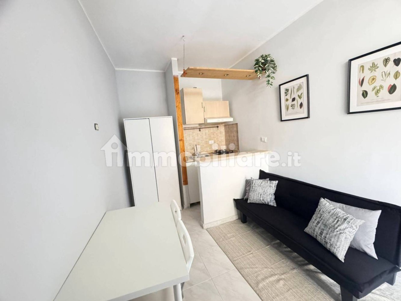 1 bedroom Apartment in Naples, Italy No. 130682
