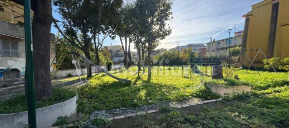 1 bedroom Apartment in Naples, Italy No. 130682 16