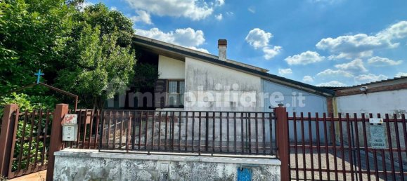 3 Schlafzimmer Villa in Verona, Italy, Nr. 272905 8