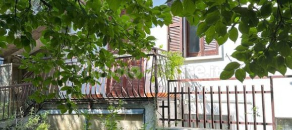 3 Schlafzimmer Villa in Verona, Italy, Nr. 272905 6