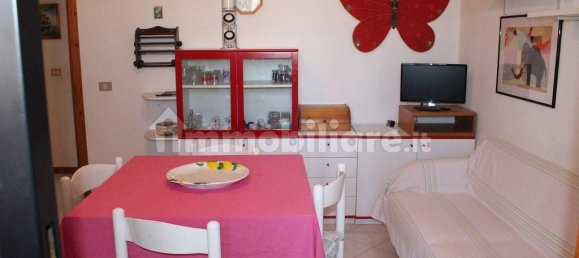 2 bedrooms Apartment in Comacchio, Italy No. 77044 8