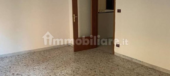 3 bedrooms Apartment in Potenza, Italy No. 263851 8