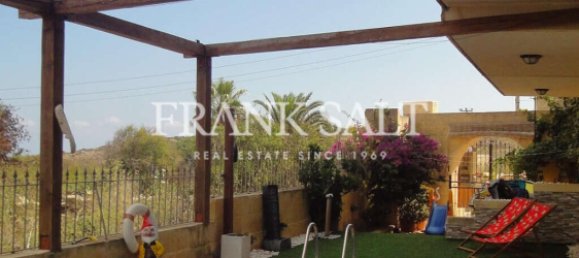 2 غرف نوم طابقين في Qala, Malta رقم 5556 4